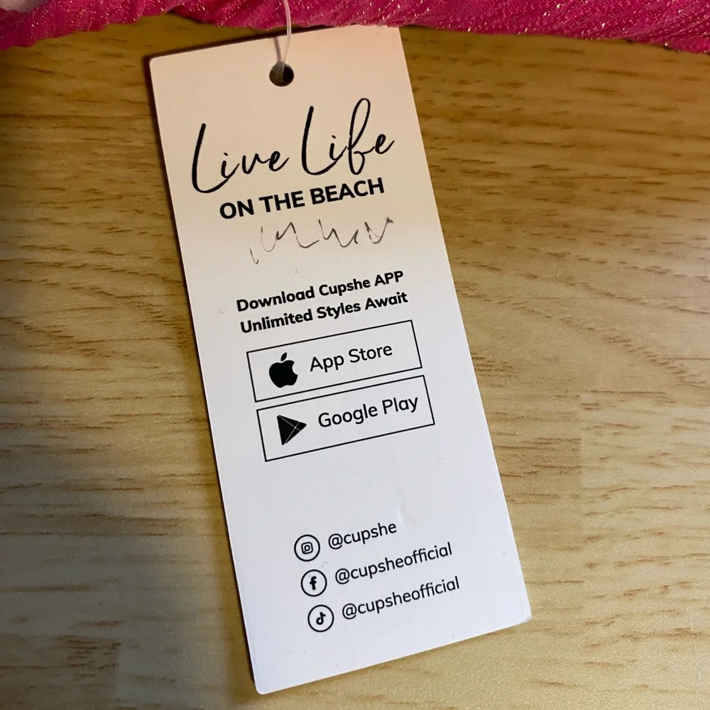 Cupshe x Jo Jo Fletcher NWT Plunging Cutout One-Piece Swimsuit Size M - Picture 8 of 10